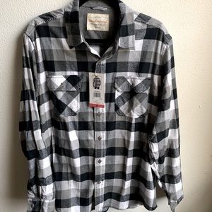 Men’s Long Sleeve flannel.